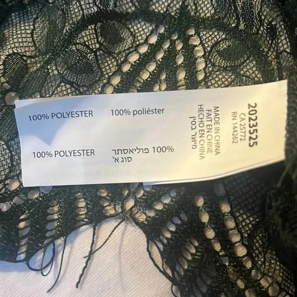 Black Tape hunter green Lace top - Size Small - Picture 7 of 7